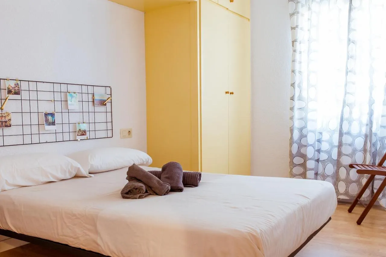 Barcelona - Art Apartment Spain